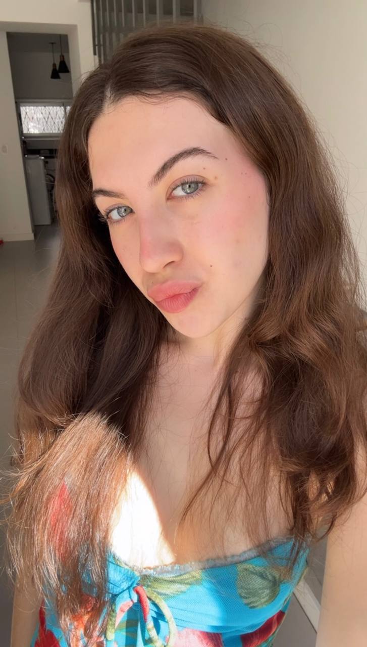 Nude girl Amber in Philadelphia