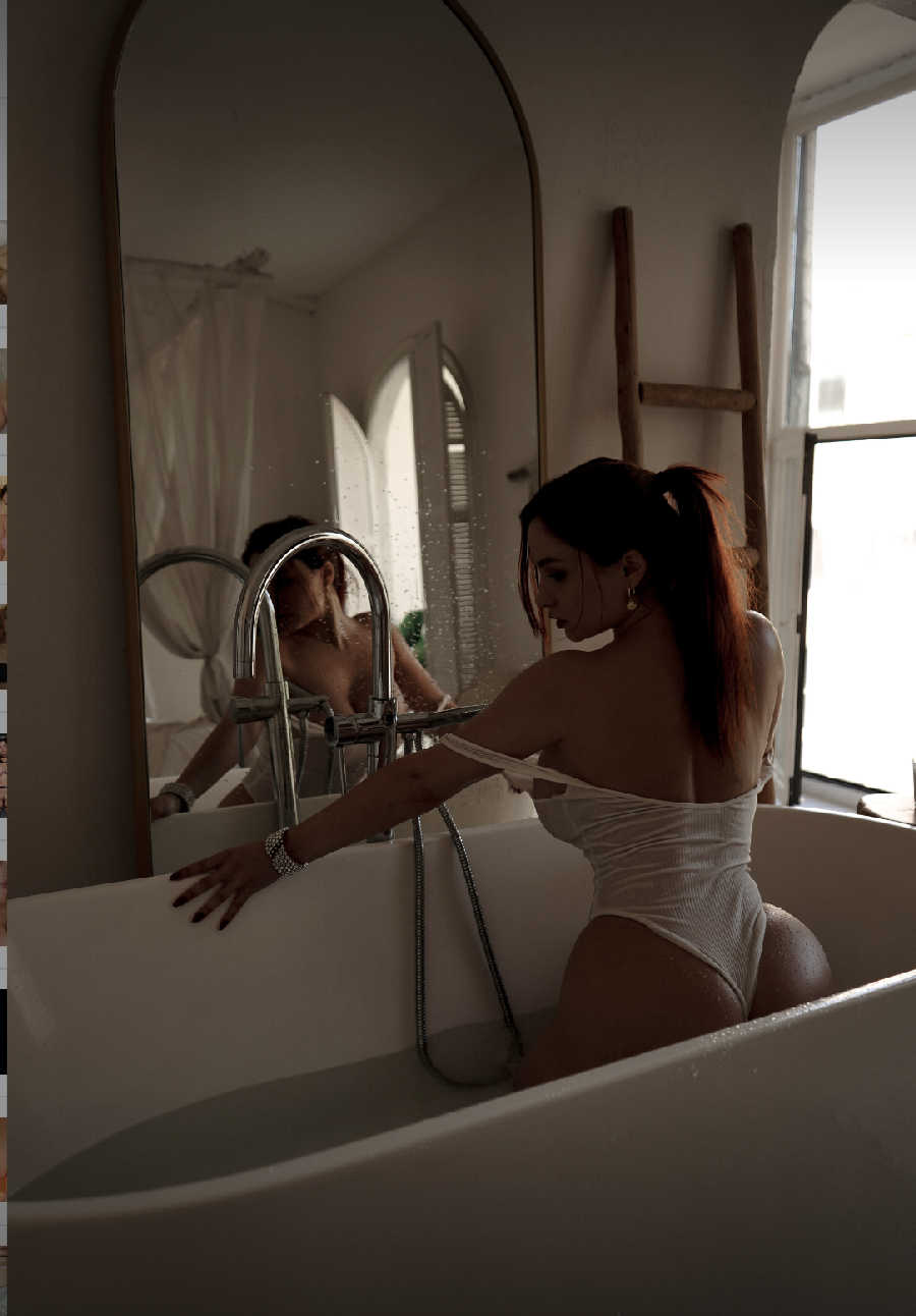 A playful frame from Miranda Faith nude — online in Philadelphia