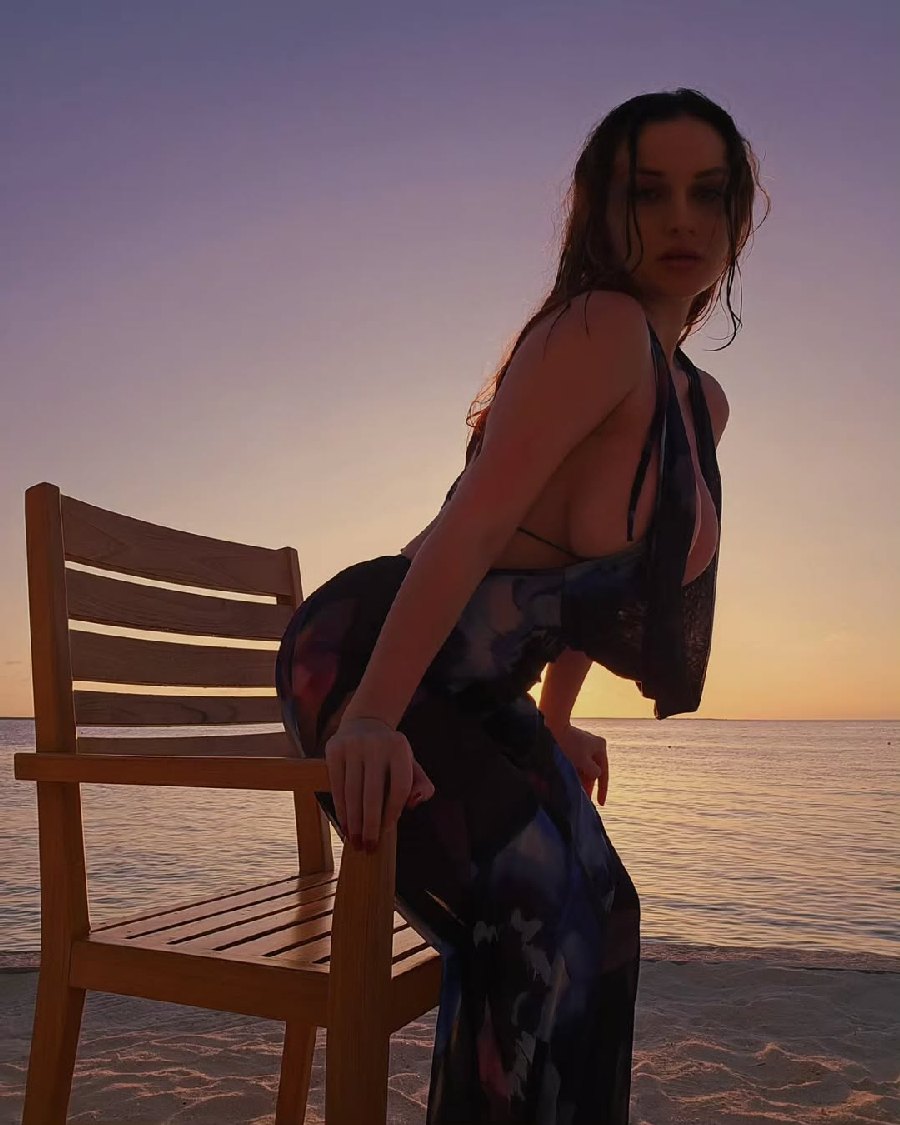 Sexy girl Miranda Faith nude in Philadelphia