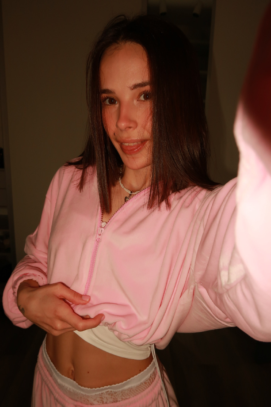 Tina brings the glow — live moments in Philadelphia